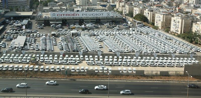 מגשר רכבי ליסינג בתל אביב / צילום: עינת לברון