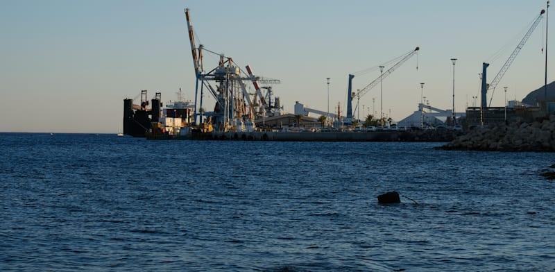 נמל אילת / צילום: איל יצהר