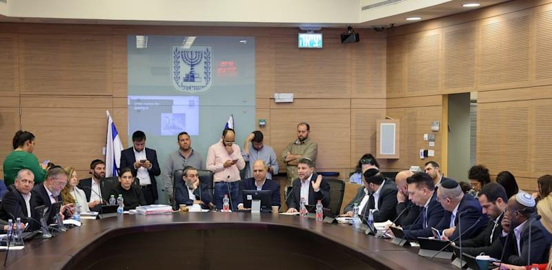 דיון בוועדת הכספים בנושא המס על הרווחים הכלואים, תחילת החודש / צילום: נועם מושקוביץ', דוברות הכנסת