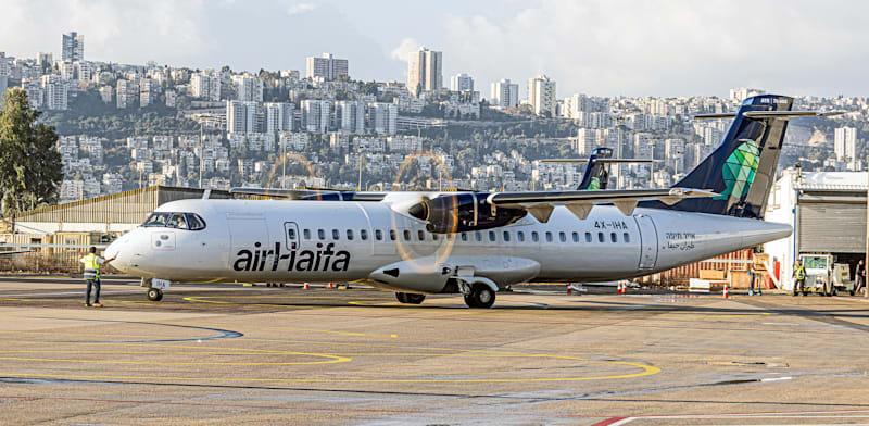 מטוס ATR-72-600 של חברת Airhaifa / צילום: אנתוני הרשקו מטוס ATR-72-600 של חברת Airhaifa / צילום: אנתוני הרשקו