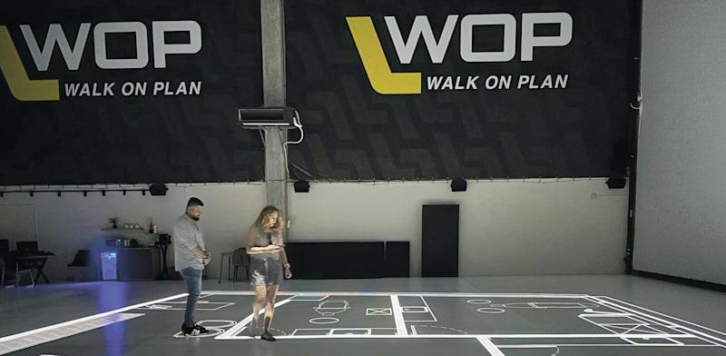 אולם התצוגה של Walk on plan. תוכנית של הבית בגודל אמיתי / צילום: WOP