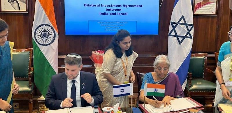 חתימה על הסכם הגנת השקעות בין ישראל להודו / צילום: משרד החוץ חתימה על הסכם הגנת השקעות בין ישראל להודו / צילום: משרד החוץ