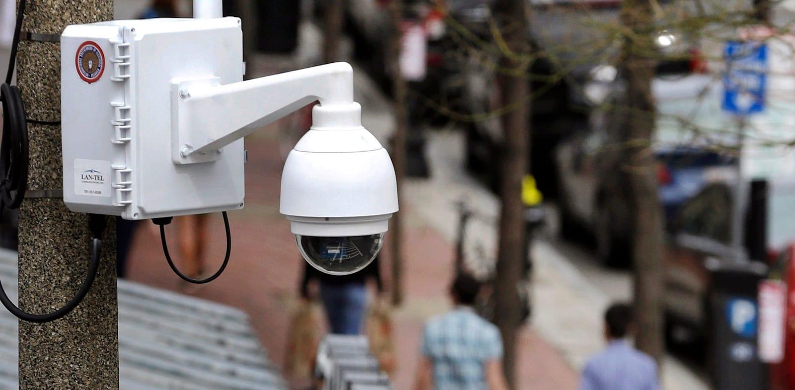 מצלמת מעקב / צילום: ap, Steven Senne מצלמת מעקב / צילום: ap, Steven Senne