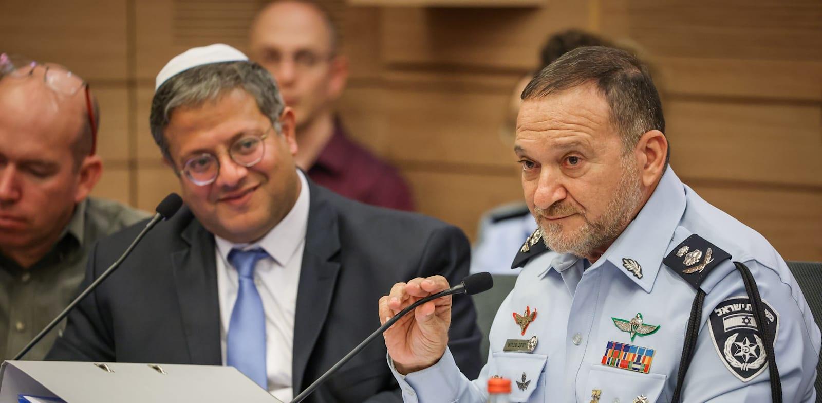 המפכ''ל יעקב שבתאי והשר לביטחון לאומי איתמר בן גביר / צילום: נועם מושקוביץ, דוברות הכנסת המפכ''ל יעקב שבתאי והשר לביטחון לאומי איתמר בן גביר / צילום: נועם מושקוביץ, דוברות הכנסת