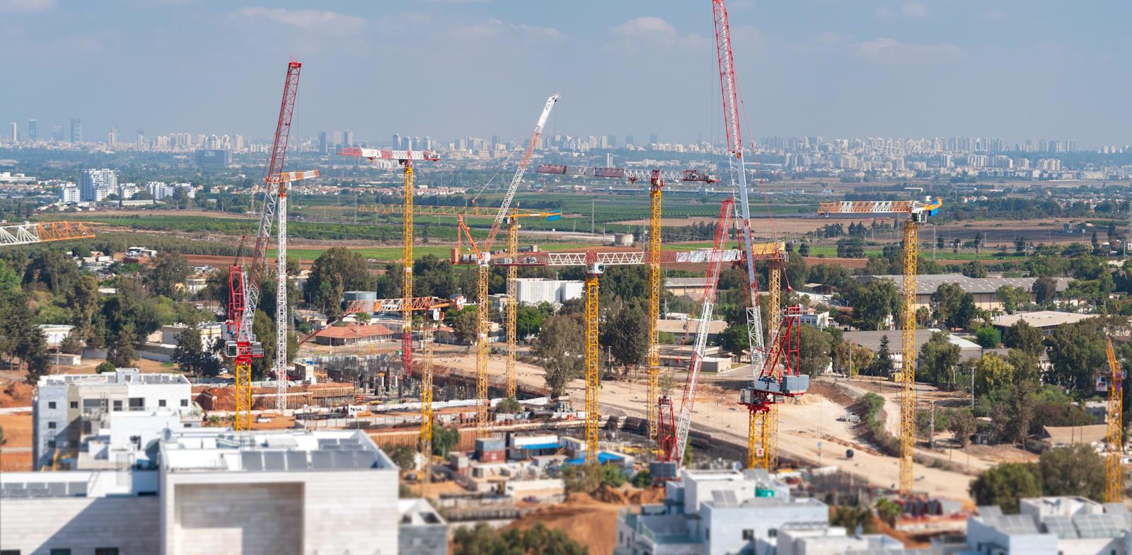 בנייה חדשה. זוהי תוכנית הדיור של הממשלה ל-2024 / צילום: Shutterstock בנייה חדשה. זוהי תוכנית הדיור של הממשלה ל-2024 / צילום: Shutterstock