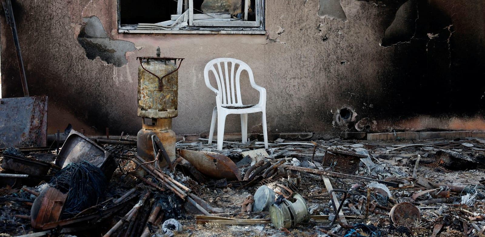 קיבוץ כפר עזה. עלות שיקום הנזק מוערכת ביותר מ־5 מיליארד שקל / צילום: Reuters, RONEN ZVULUN קיבוץ כפר עזה. עלות שיקום הנזק מוערכת ביותר מ־5 מיליארד שקל / צילום: Reuters, RONEN ZVULUN