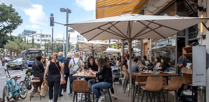 מסעדה ברחוב דיזנגוף, תל אביב / צילום: כדיה לוי מסעדה ברחוב דיזנגוף, תל אביב / צילום: כדיה לוי