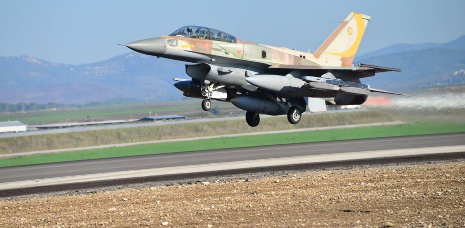 מטוס קרב עם מערכת SPICE של רפאל / צילום: רפאל מטוס קרב עם מערכת SPICE של רפאל / צילום: רפאל