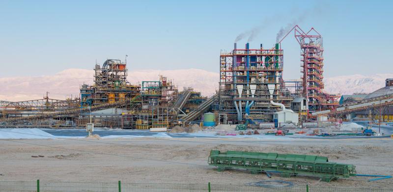 מפעלי ים המלח של איי.סי.אל (כיל) / צילום: Shutterstock מפעלי ים המלח של איי.סי.אל (כיל) / צילום: Shutterstock