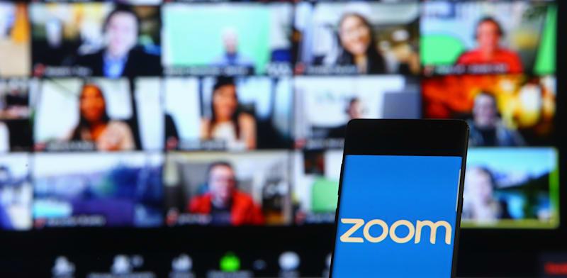 תוכנת zoom. ''בקורונה מערכת החינוך החליפה את הכיתה הפיזית בלי לשנות דבר'' / צילום: Shutterstock תוכנת zoom. ''בקורונה מערכת החינוך החליפה את הכיתה הפיזית בלי לשנות דבר'' / צילום: Shutterstock