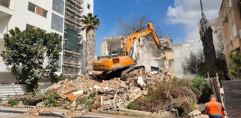 פינוי־בינוי ברמת גן / צילום: טלי בוגדנובסקי פינוי־בינוי ברמת גן / צילום: טלי בוגדנובסקי