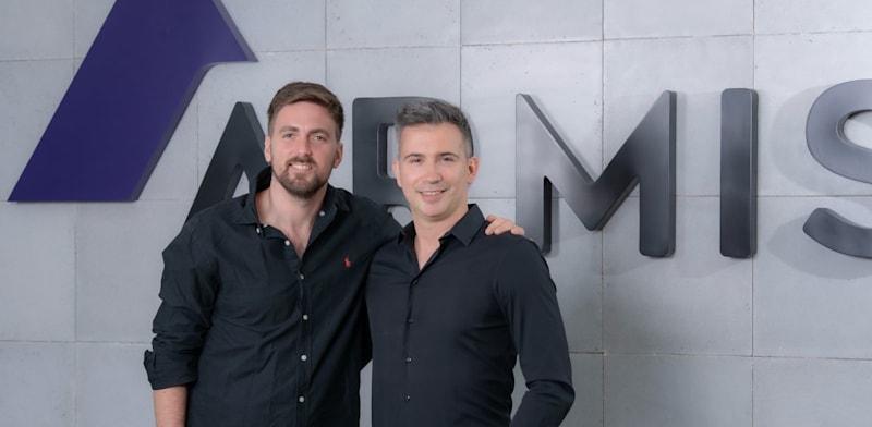 יבגני דיברוב ונדיר יזרעאל, מייסדי ארמיס / צילום: ארמיס יבגני דיברוב ונדיר יזרעאל, מייסדי ארמיס / צילום: ארמיס