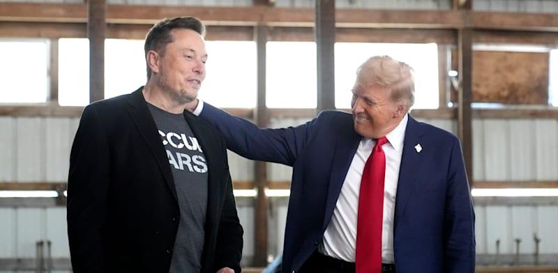 אילון מאסק לצד נשיא ארה''ב המיועד, דונלד טראמפ / צילום: Alex Brandon אילון מאסק לצד נשיא ארה''ב המיועד, דונלד טראמפ / צילום: Alex Brandon