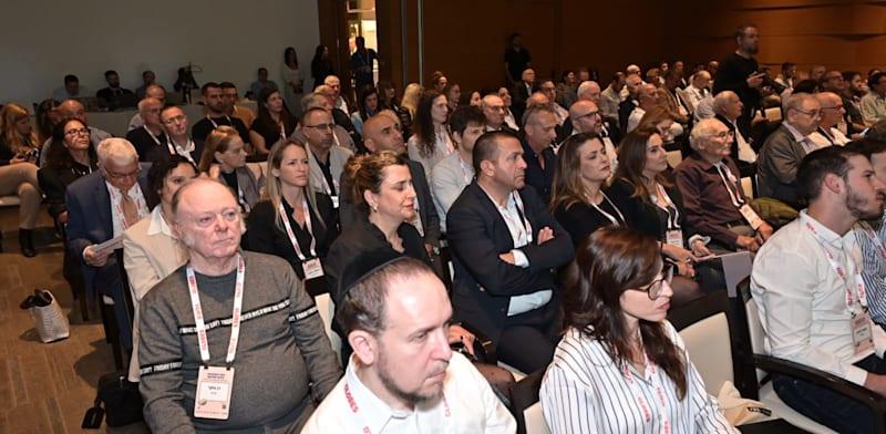 באי הכנס / צילום: תמר מצפי באי הכנס / צילום: תמר מצפי