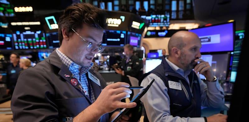 רצפת המסחר בבורסת וול סטריט / צילום: ap, Richard Drew רצפת המסחר בבורסת וול סטריט / צילום: ap, Richard Drew