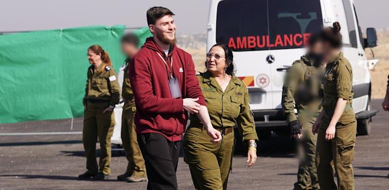 סשה טרופנוב עובר לכוחות צה''ל / צילום: דובר צה''ל סשה טרופנוב עובר לכוחות צה''ל / צילום: דובר צה''ל