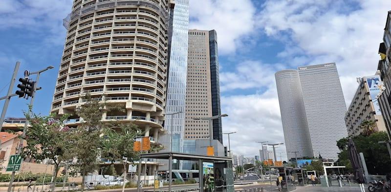 העבודות על מלון שרונה. החברה כבר ספגה קנס בגובה 14 מיליון שקל מרמ''י / צילום: Shutterstock העבודות על מלון שרונה. החברה כבר ספגה קנס בגובה 14 מיליון שקל מרמ''י / צילום: Shutterstock