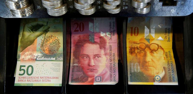 פרנק שוויצרי / צילום: Reuters, Ruben Sprich פרנק שוויצרי / צילום: Reuters, Ruben Sprich