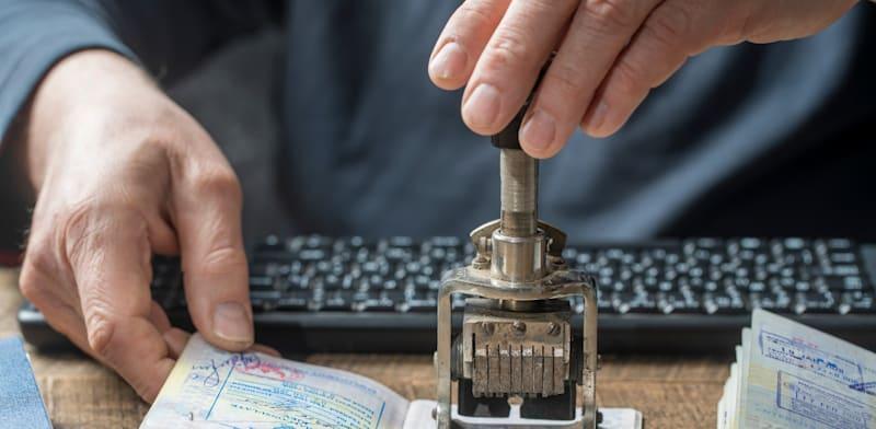 דרכונים / צילום: Shutterstock דרכונים / צילום: Shutterstock