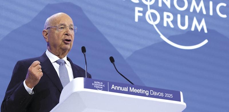 קלאוס שוואב בפורום הכלכלי העולמי בדאבוס, ינואר 2025, שווייץ / צילום: Reuters, Yves Herman קלאוס שוואב בפורום הכלכלי העולמי בדאבוס, ינואר 2025, שווייץ / צילום: Reuters, Yves Herman