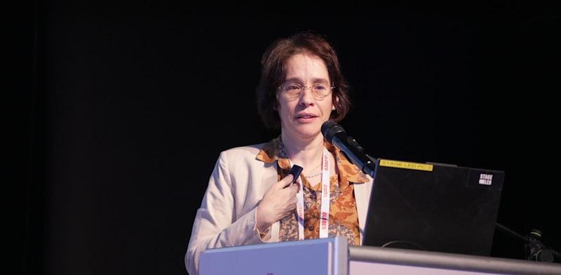 אלונה בר און, מו''ל גלובס, בכנס צמיחת הקיבוצים 2025 / צילום: כדיה לוי אלונה בר און, מו''ל גלובס, בכנס צמיחת הקיבוצים 2025 / צילום: כדיה לוי