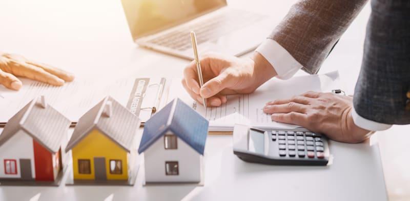 הדרישות החדשות שמתכננת להוציא הרשות לני''ע בדוחות הכספיים של חברות הנדל''ן / צילום: Shutterstock הדרישות החדשות שמתכננת להוציא הרשות לני''ע בדוחות הכספיים של חברות הנדל''ן / צילום: Shutterstock