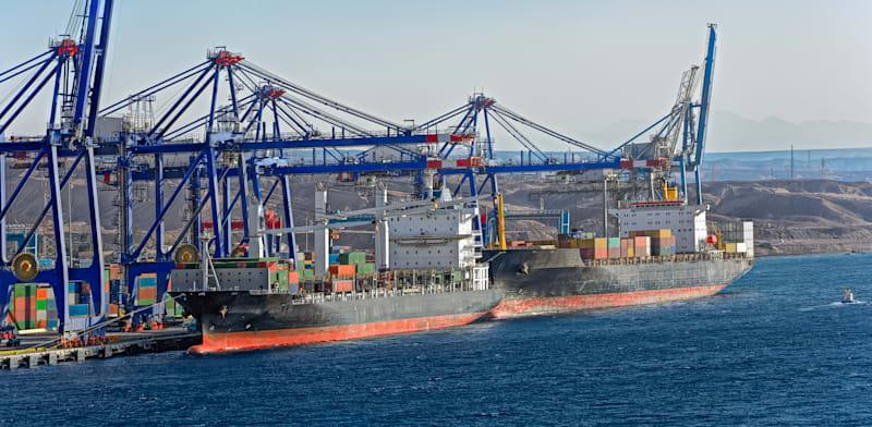 אוניות מטען בנמל עקבה, ירדן / צילום: Shutterstock אוניות מטען בנמל עקבה, ירדן / צילום: Shutterstock