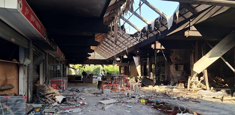 עסקים שנפגעו בעקבות פגיעת טיל במרכז הארץ / צילום: פרטי עסקים שנפגעו בעקבות פגיעת טיל במרכז הארץ / צילום: פרטי