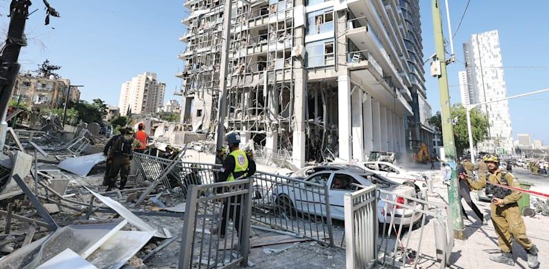 מגדל עלית ברמת גן לאחר פגיעת הטיל האיראני / צילום: Reuters מגדל עלית ברמת גן לאחר פגיעת הטיל האיראני / צילום: Reuters