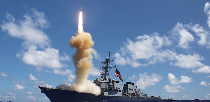 טיל מיירט אמריקאי נורה מספינה / צילום: ap, U.S. Navy טיל מיירט אמריקאי נורה מספינה / צילום: ap, U.S. Navy