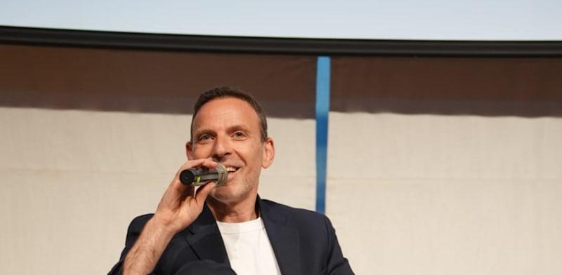 אילן סיגל, מנכ''ל פלאפון ו-yes, בכנס המנהיגות הצעירה של גלובס / צילום: רמי זרנגר ותמר מצפי אילן סיגל, מנכ''ל פלאפון ו-yes, בכנס המנהיגות הצעירה של גלובס / צילום: רמי זרנגר ותמר מצפי